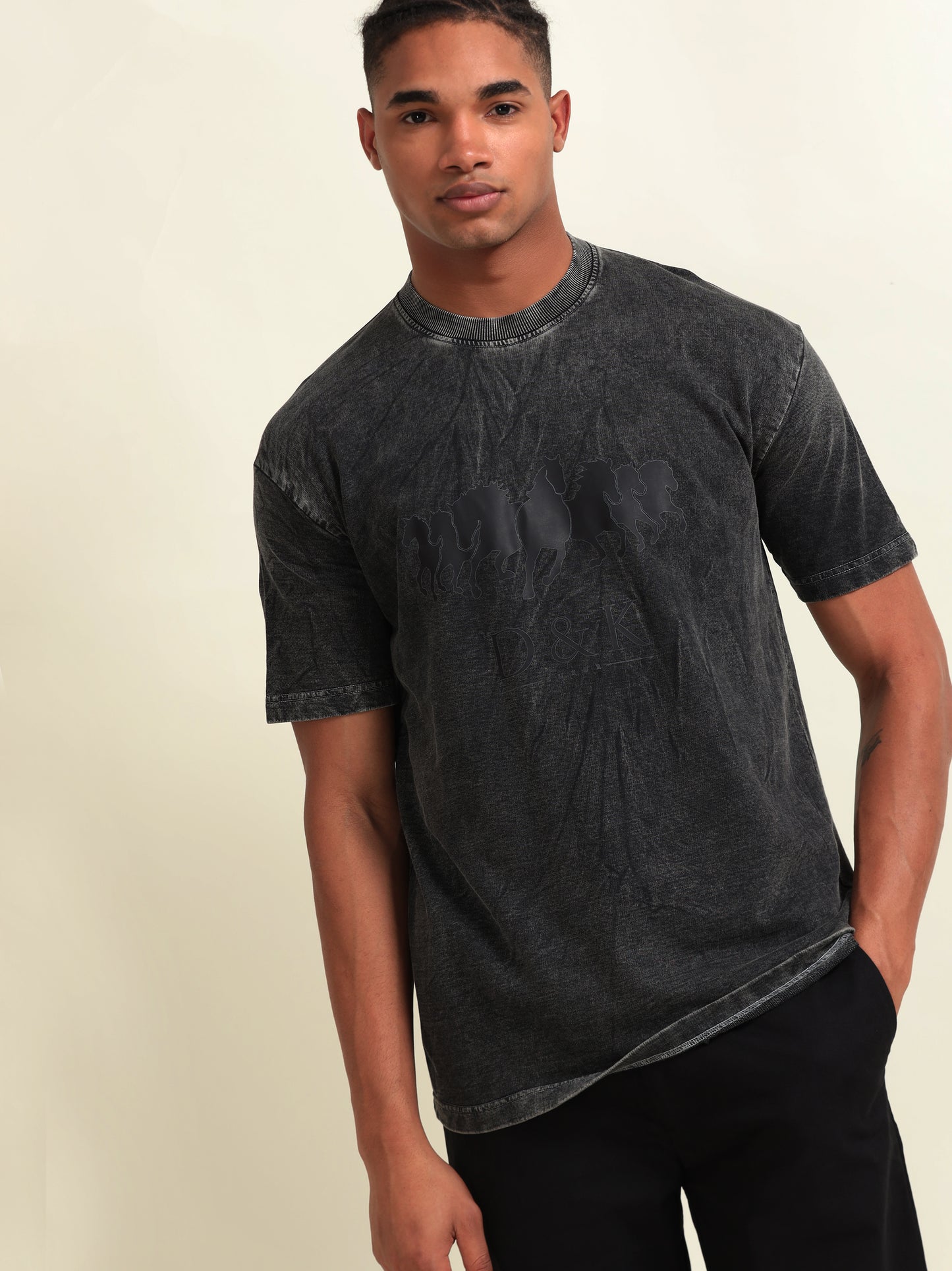 D&K Acid Wash Charcoal T-Shirt – Vintage Edge Meets Modern Comfort - D&K LUXUR