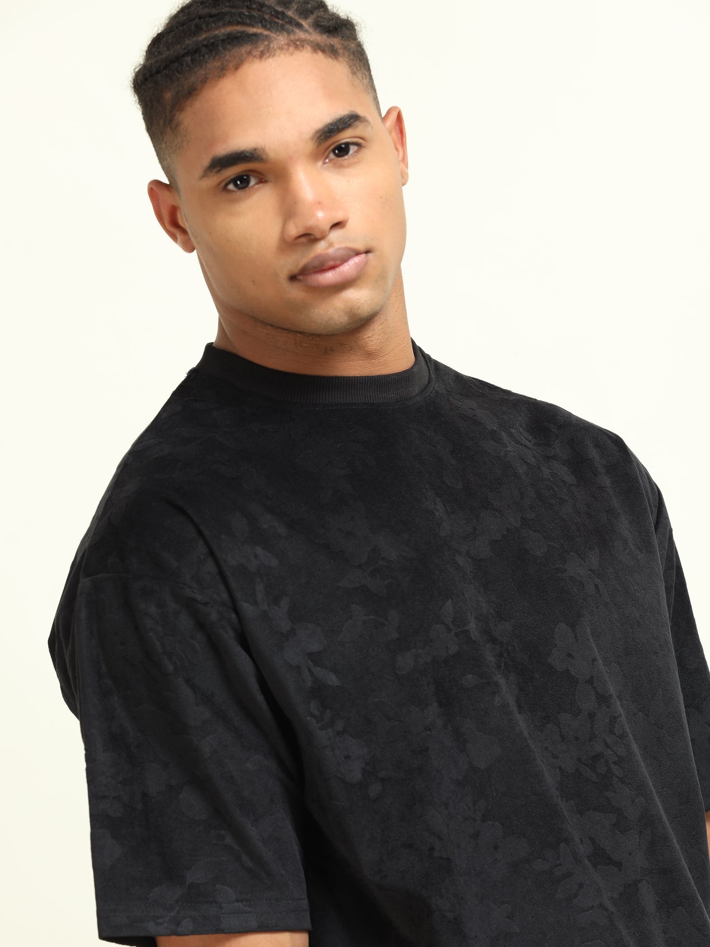 Floral Velvet T-Shirt – Luxe Texture Meets Everyday Style - D&K LUXUR