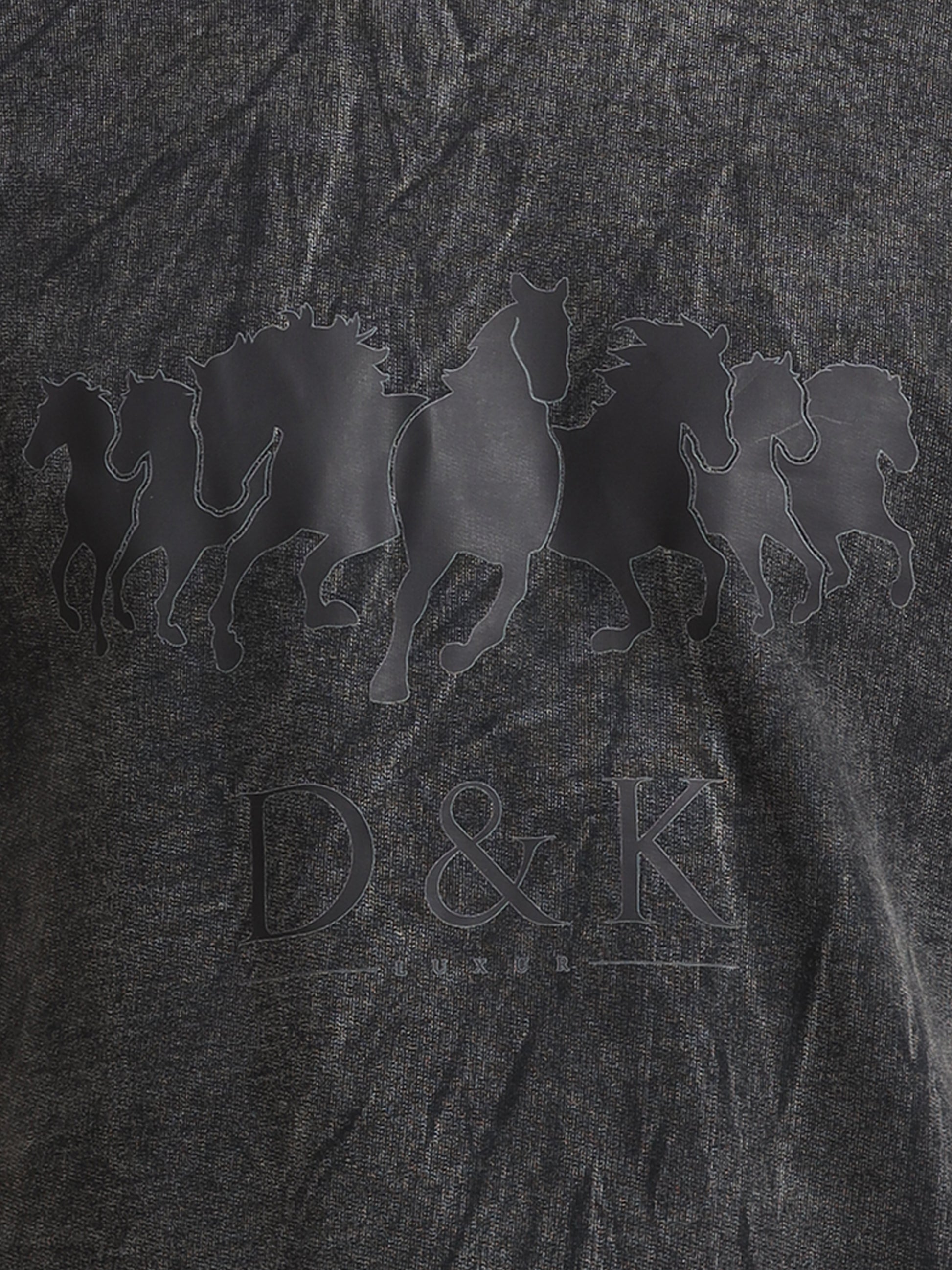 D&K Acid Wash Charcoal T-Shirt – Vintage Edge Meets Modern Comfort - D&K LUXUR